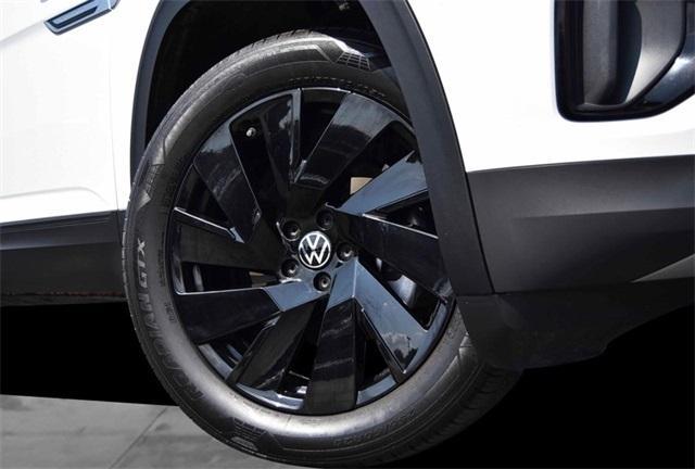 used 2024 Volkswagen Atlas Cross Sport car, priced at $34,995