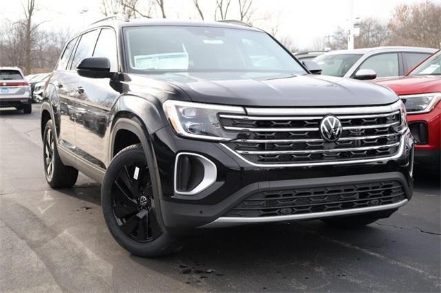 new 2025 Volkswagen Atlas car, priced at $47,073