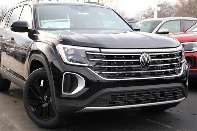 new 2025 Volkswagen Atlas car, priced at $47,073