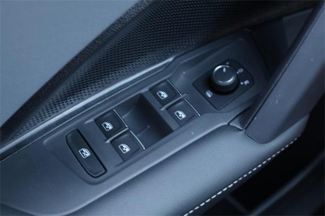 new 2025 Volkswagen Tiguan car, priced at $35,481