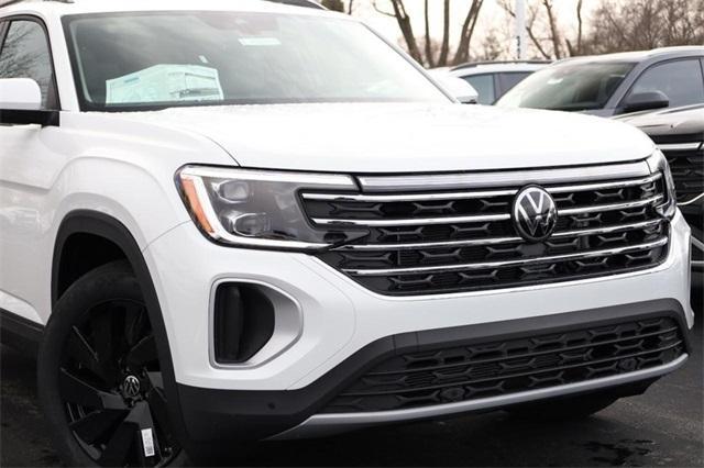 new 2025 Volkswagen Atlas car, priced at $43,443