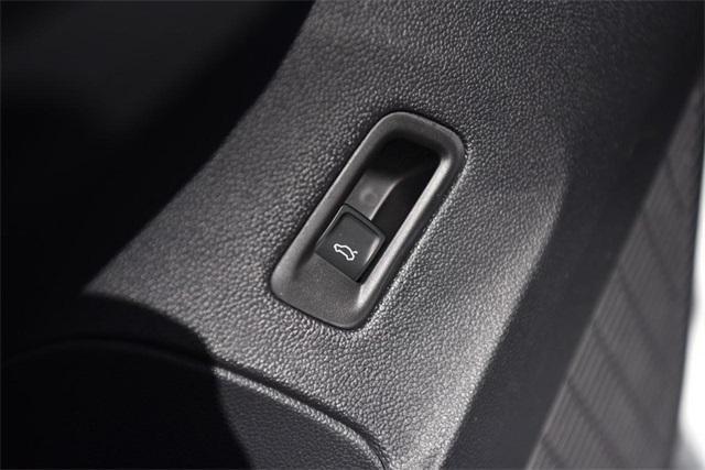 new 2025 Volkswagen Atlas car, priced at $47,607