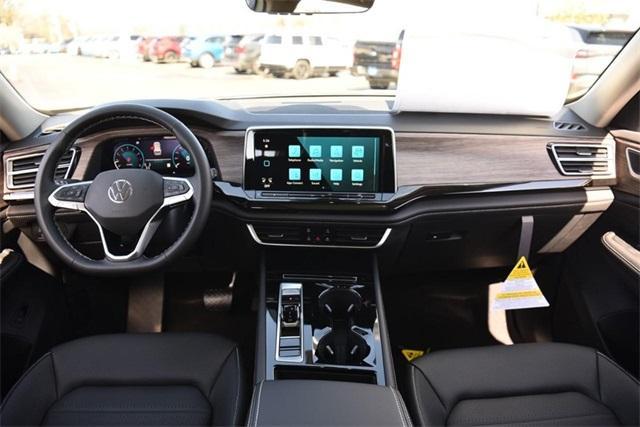 new 2025 Volkswagen Atlas car, priced at $47,607