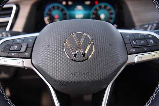 new 2025 Volkswagen Atlas car, priced at $47,607