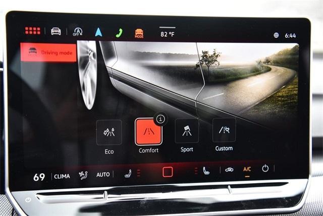 new 2025 Volkswagen Golf GTI car, priced at $38,743