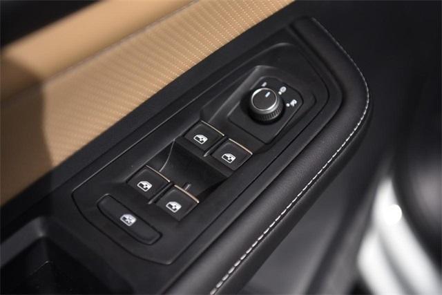 new 2025 Volkswagen Atlas Cross Sport car, priced at $38,134