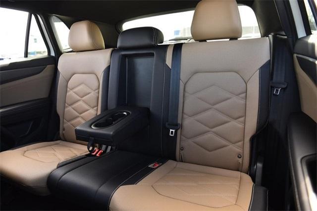 new 2025 Volkswagen Atlas Cross Sport car, priced at $38,134