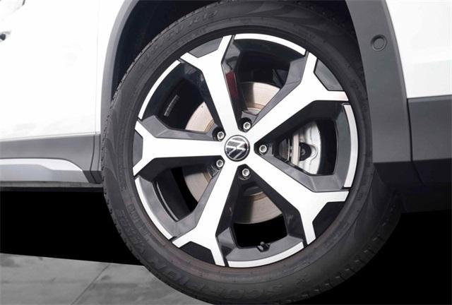 new 2025 Volkswagen Tiguan car, priced at $35,396