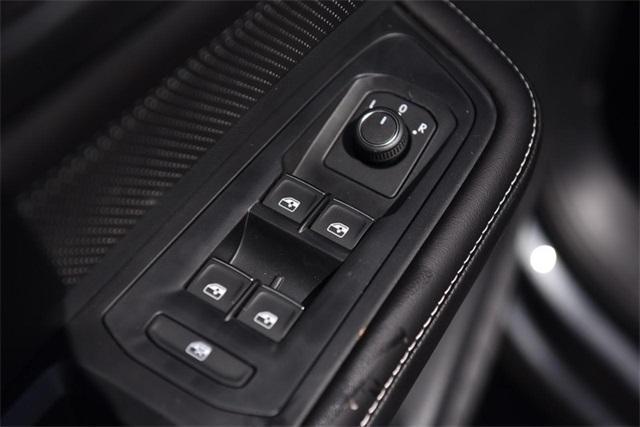new 2025 Volkswagen Atlas Cross Sport car, priced at $38,134