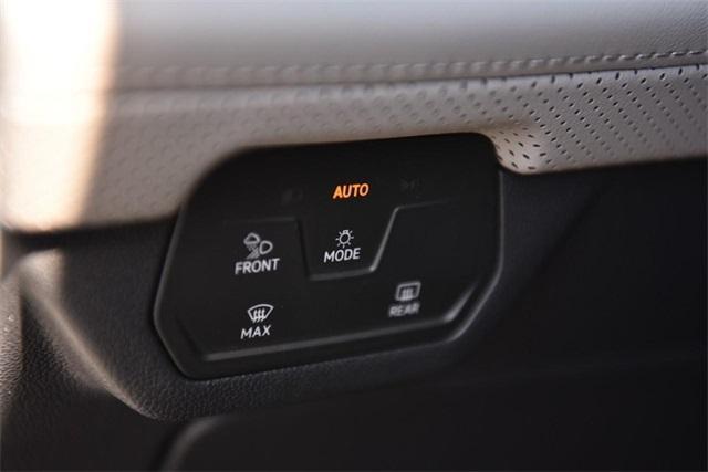 new 2025 Volkswagen Atlas car, priced at $44,404