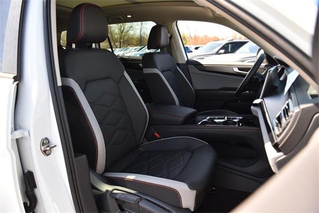 new 2025 Volkswagen Atlas car, priced at $45,404