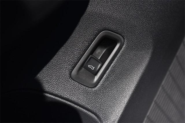 new 2025 Volkswagen Atlas car, priced at $45,404