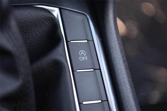 new 2024 Volkswagen Tiguan car, priced at $30,468