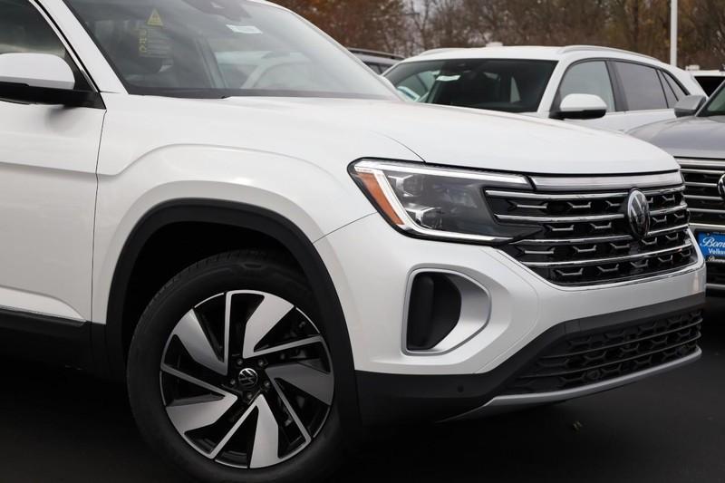 new 2025 Volkswagen Atlas car, priced at $47,009