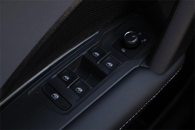 new 2025 Volkswagen Tiguan car, priced at $34,346