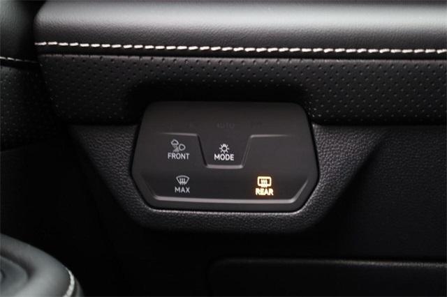 new 2026 Volkswagen Atlas car, priced at $41,682