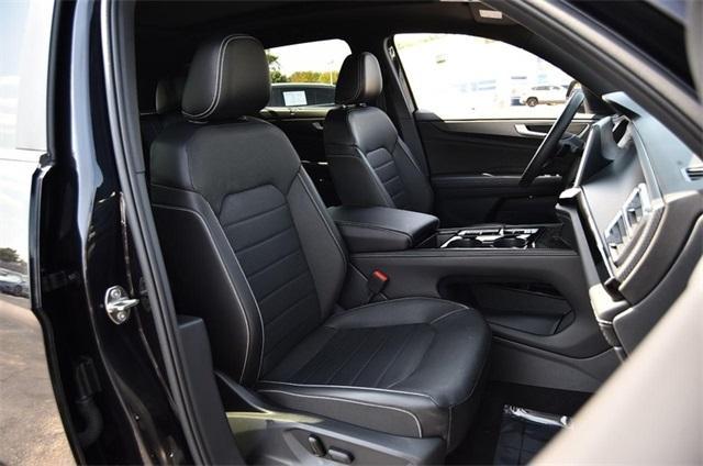 used 2024 Volkswagen Atlas Cross Sport car, priced at $39,755