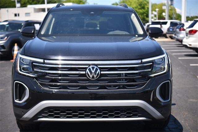 new 2024 Volkswagen Atlas car, priced at $48,569