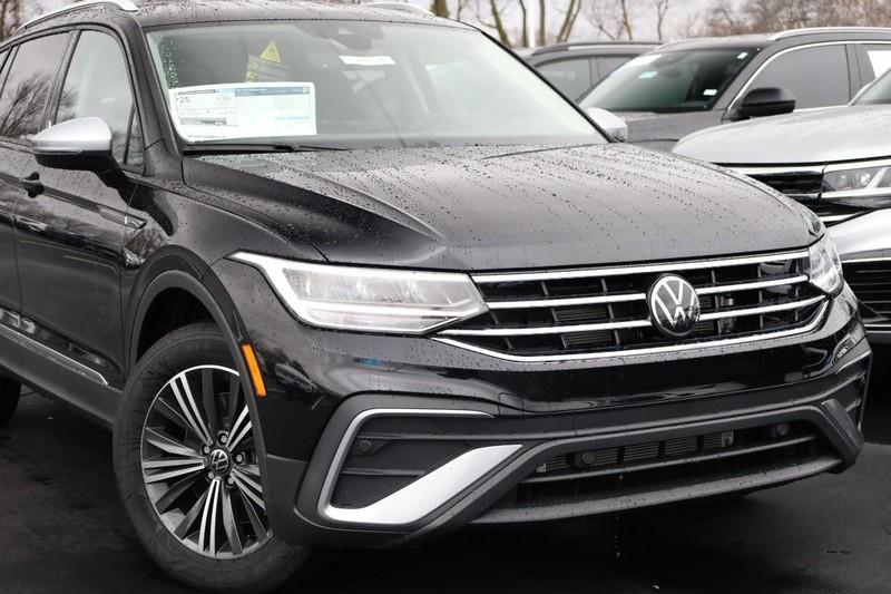 new 2024 Volkswagen Tiguan car, priced at $30,968