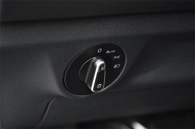 new 2025 Volkswagen Jetta car, priced at $23,459