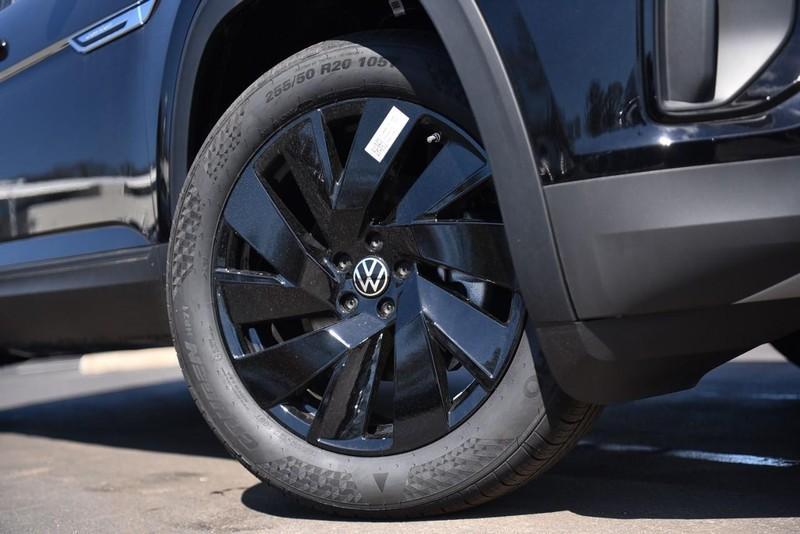 new 2025 Volkswagen Atlas Cross Sport car, priced at $42,571