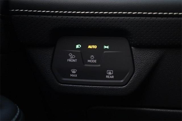 new 2026 Volkswagen Atlas Cross Sport car, priced at $40,920