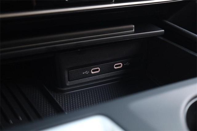 new 2026 Volkswagen Atlas Cross Sport car, priced at $40,920