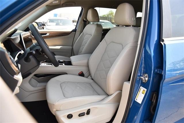 new 2025 Volkswagen Atlas car, priced at $41,295