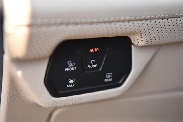 new 2025 Volkswagen Atlas car, priced at $41,295