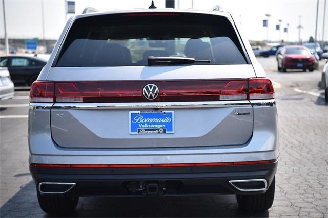 new 2024 Volkswagen Atlas car, priced at $38,500