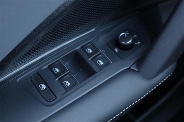 new 2025 Volkswagen Tiguan car, priced at $35,707