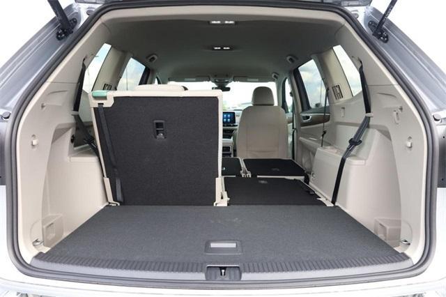 new 2026 Volkswagen Atlas car, priced at $41,384