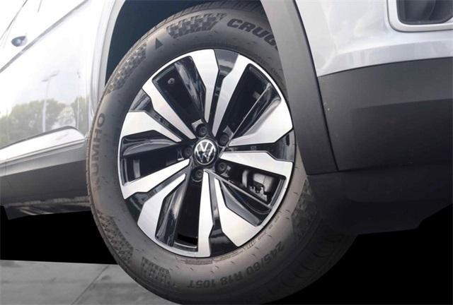 new 2026 Volkswagen Atlas car, priced at $41,384