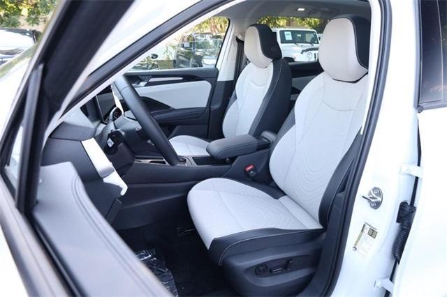 new 2025 Volkswagen Tiguan car, priced at $35,409