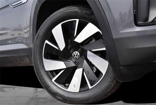 new 2025 Volkswagen Atlas Cross Sport car, priced at $44,778