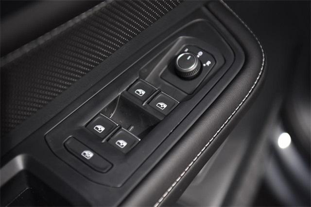 new 2025 Volkswagen Atlas Cross Sport car, priced at $44,778
