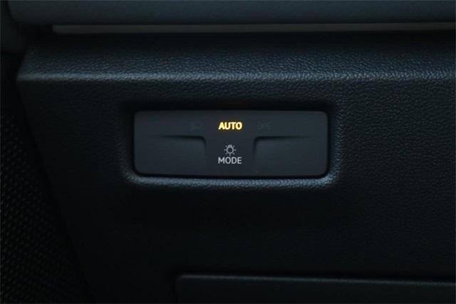 new 2025 Volkswagen Tiguan car, priced at $35,375