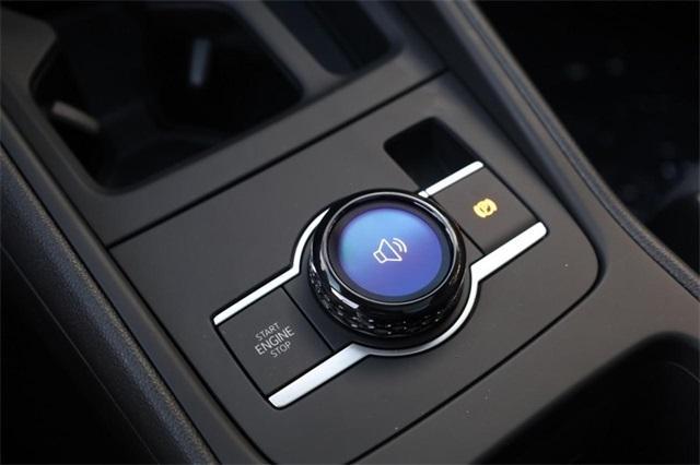 new 2025 Volkswagen Tiguan car, priced at $35,375