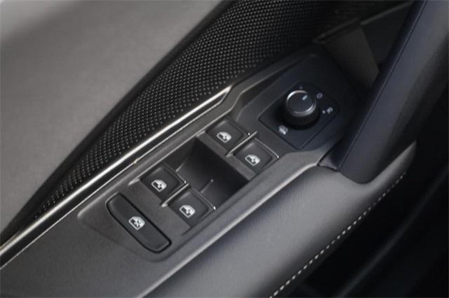 new 2025 Volkswagen Tiguan car, priced at $35,375