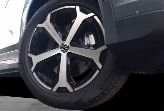 new 2025 Volkswagen Tiguan car, priced at $35,375