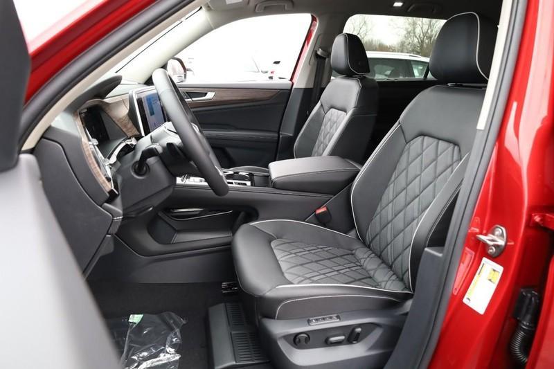 new 2025 Volkswagen Atlas car, priced at $51,985