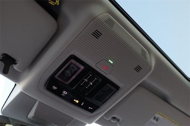 new 2025 Volkswagen Tiguan car, priced at $35,494