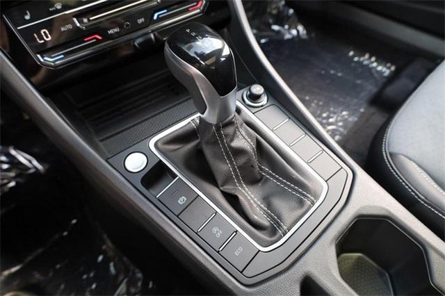 new 2025 Volkswagen Jetta car, priced at $27,546