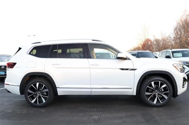 new 2025 Volkswagen Atlas car, priced at $52,175