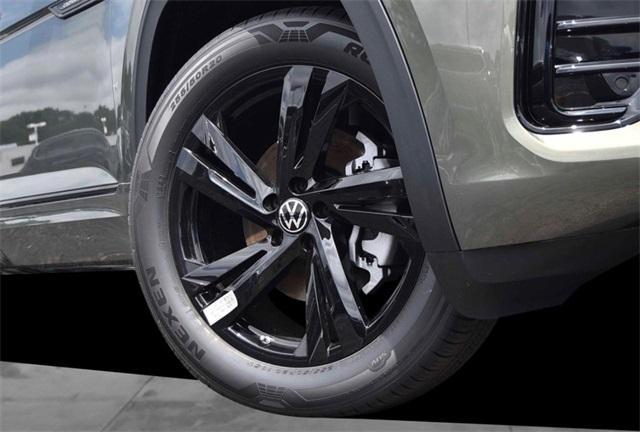 new 2025 Volkswagen Atlas Cross Sport car, priced at $44,995