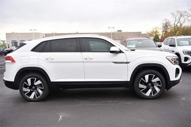 new 2025 Volkswagen Atlas Cross Sport car, priced at $42,059
