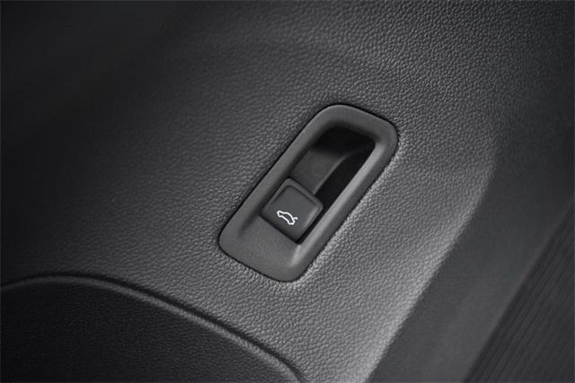 new 2025 Volkswagen Atlas Cross Sport car, priced at $42,059