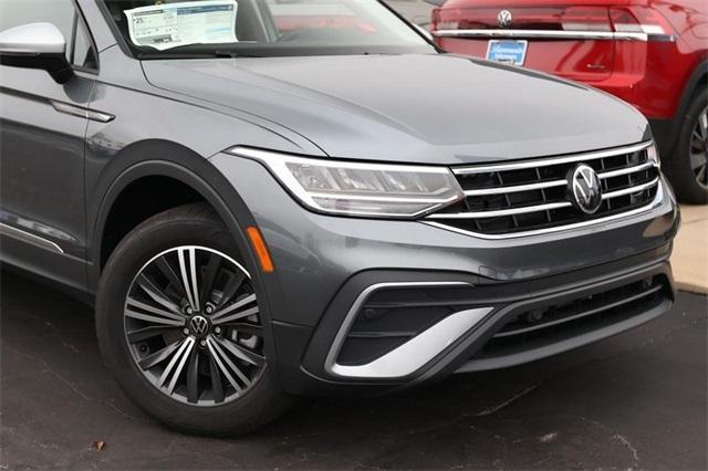 new 2024 Volkswagen Tiguan car, priced at $29,921