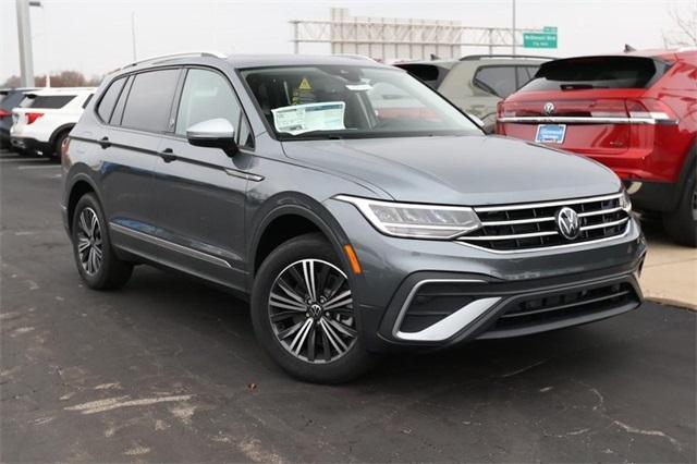 new 2024 Volkswagen Tiguan car, priced at $29,921