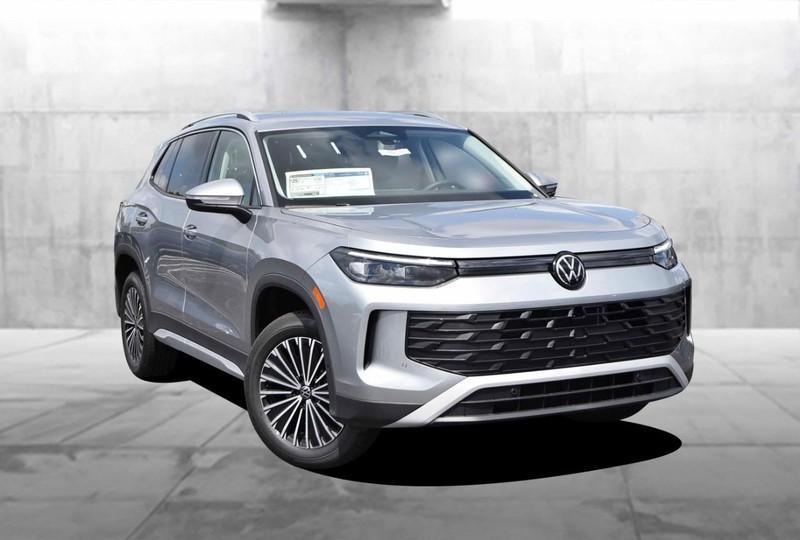 new 2025 Volkswagen Tiguan car, priced at $31,475